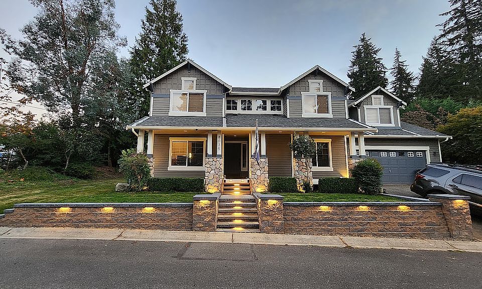 1st image of 8035 NE 162nd Ct
