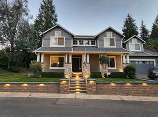 8035 NE 162nd Ct, Kenmore, WA 98028