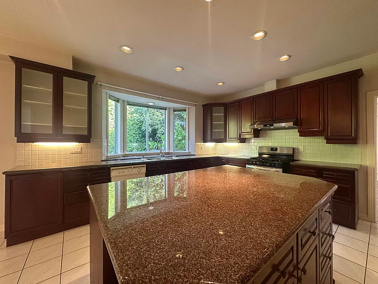 4331 Pendlebury Rd — Photo 9