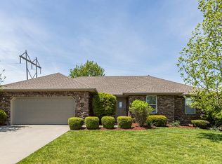 1919 N Hollysprings Ave, Nixa, MO 65714