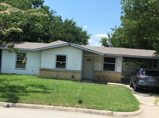 2348 Felder Ln, Fort Worth, TX 76112