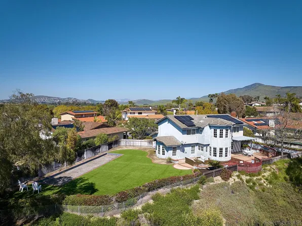 5712 Good Karma Ln, Bonita, CA 91902