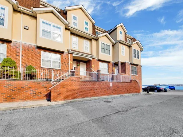 1 Patricia Lane #403, Bronx, NY 10465