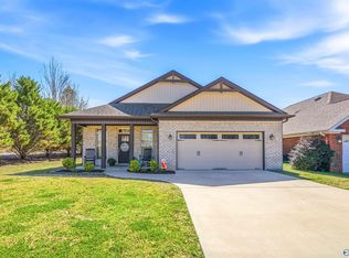 100 Simms St, Moulton, AL 35650