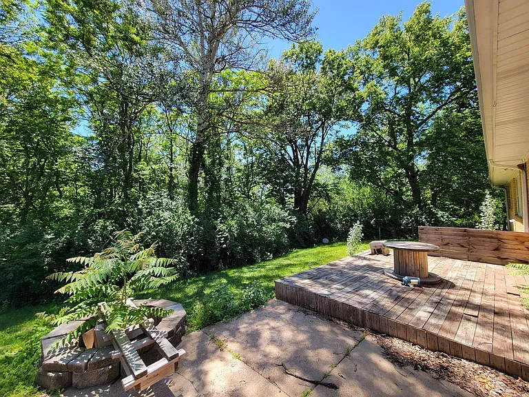 737 Lindberg Dr — Photo 24