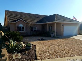 1049 Mockingbird Ln, Valley Springs, CA 95252