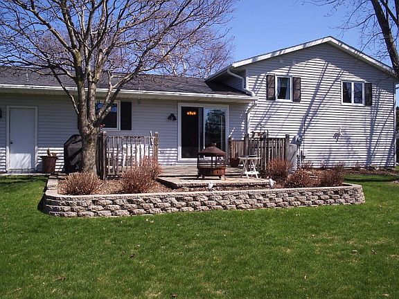 2nd image of 329 N 18th Pl