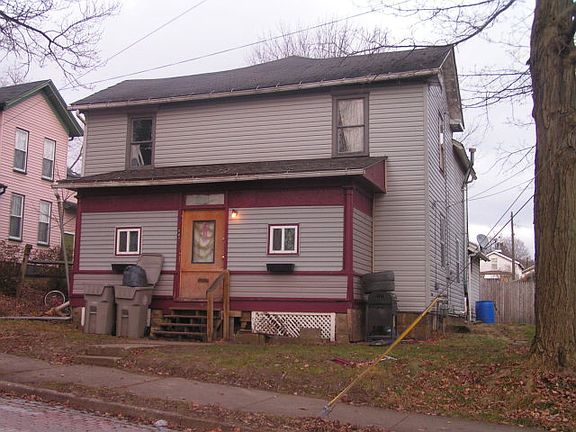 3rd image of 767 Stewart St