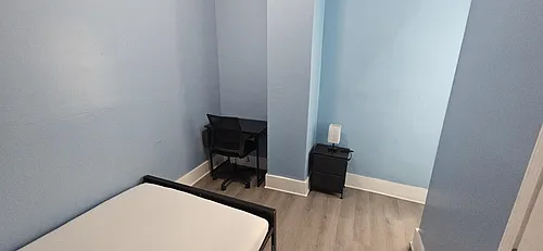 1255 Hart St Photo 1