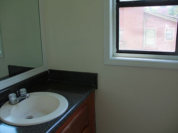 5th image of 2905 Lakemont Dr SW