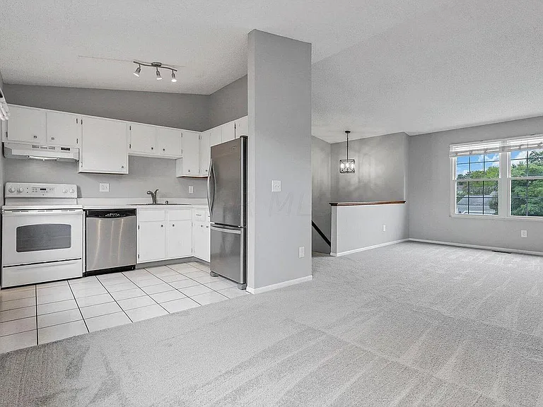 3124 Castlebrook Ave — Photo 4