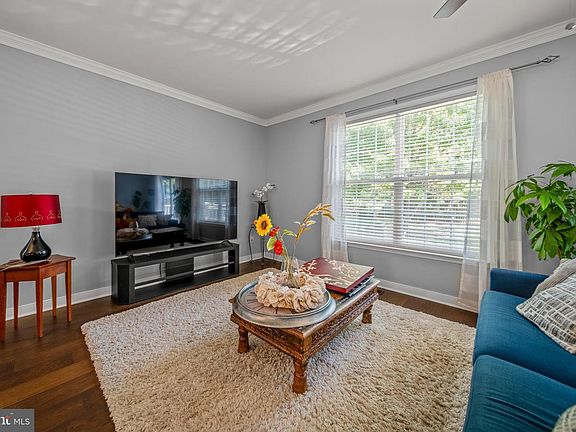 4th image of 6092 Omega Ln