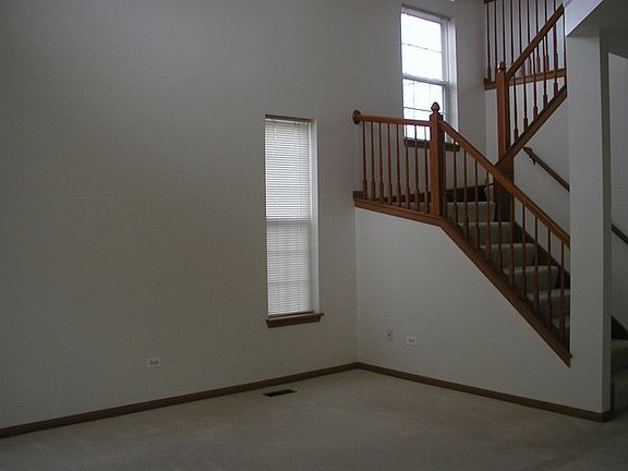 5th image of 2904 White Thorn Cir