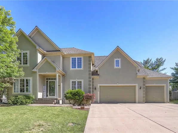 1023 SW Foxtail Dr, Grain Valley, MO 64029