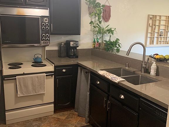 4th image of 2902 Leotar Cir