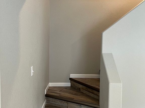 3rd image of 6015 Oak St #A