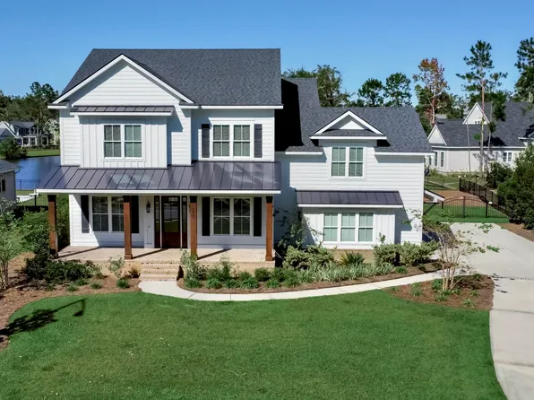 112 W Oakcrest Drive, Savannah, GA