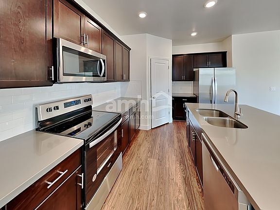 4th image of 21383 S 231st St