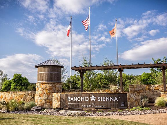 Rancho Sienna Entry