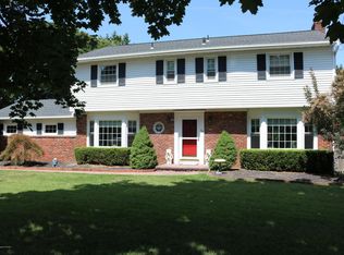 108 Clearview Dr, Tinton Falls, NJ 07724