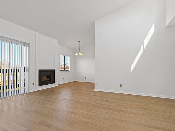 5th image of 817 Hill St APT 204