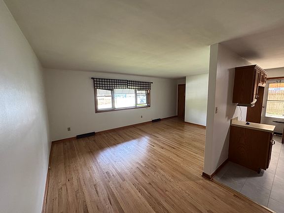 3rd image of 23 Emmert Rd #1