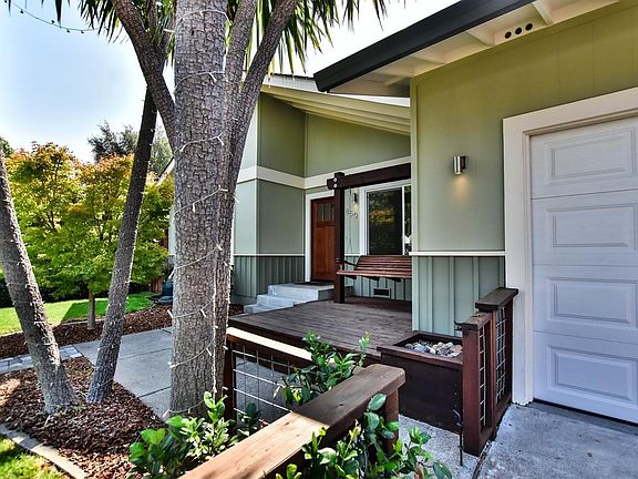 3rd image of 850 Palou Street
