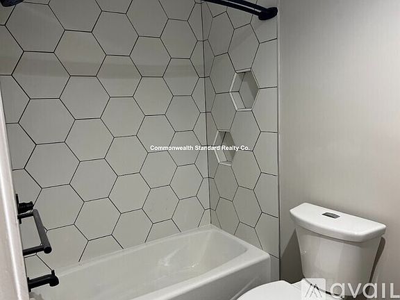 4th image of 1659 Washington St #206