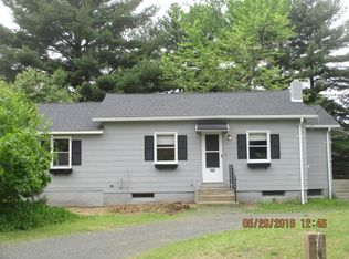 104 Streiber Dr, Chicopee, MA 01020