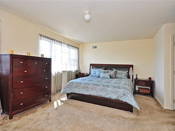 5th image of 134-174 Mermaid Ln #288