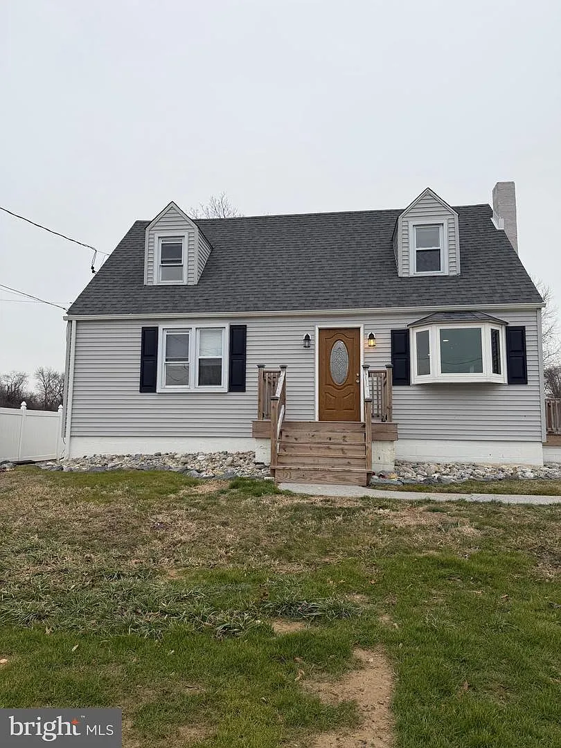 170 Airport Rd photo 1