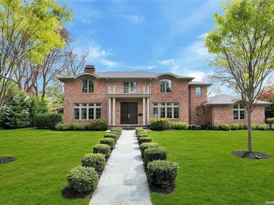 30 Old Pine Drive, Manhasset, NY, 11030