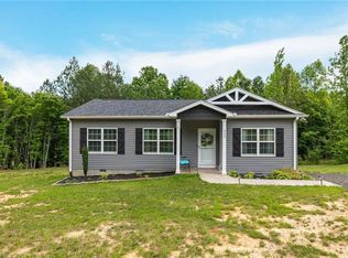 935 Red Marshall Rd, Pelham, NC 27311