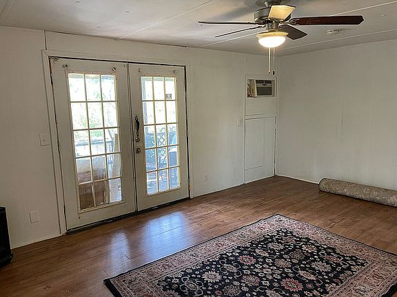 2nd image of 480 Frosty Ln #5