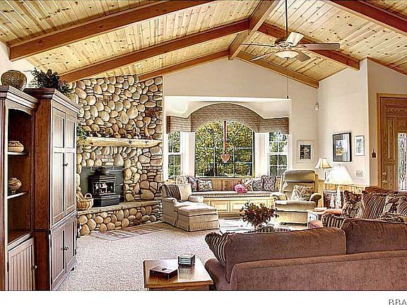3rd image of 374 Starlight Cir