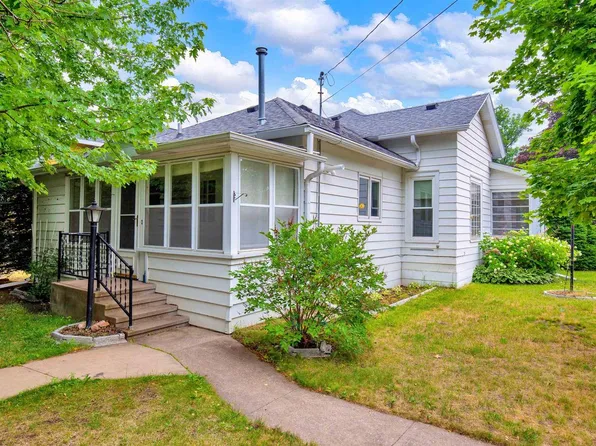 1701 EAST AVENUE, Stevens Point, WI 54481