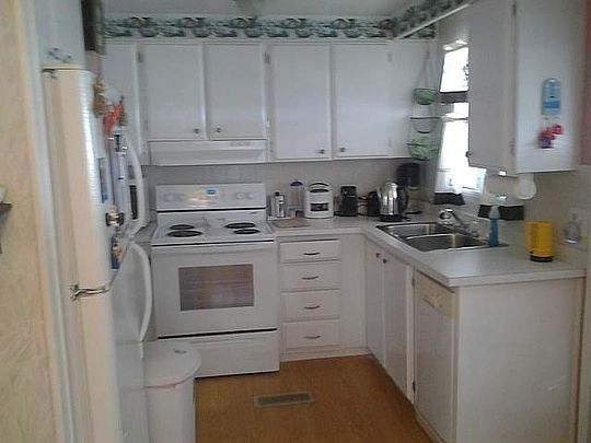 2nd image of 113 W Sterling Way