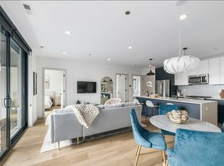 518 W Arlington Pl #501, Chicago, IL 60614