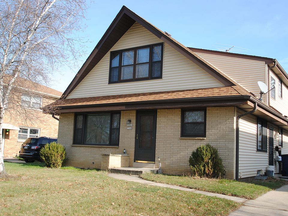 1st image of 3240 S 77th St #3240A