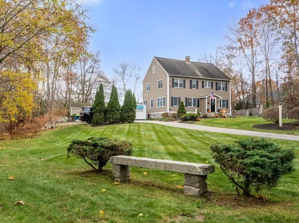 44 Marblehead St, North Reading, MA 01864