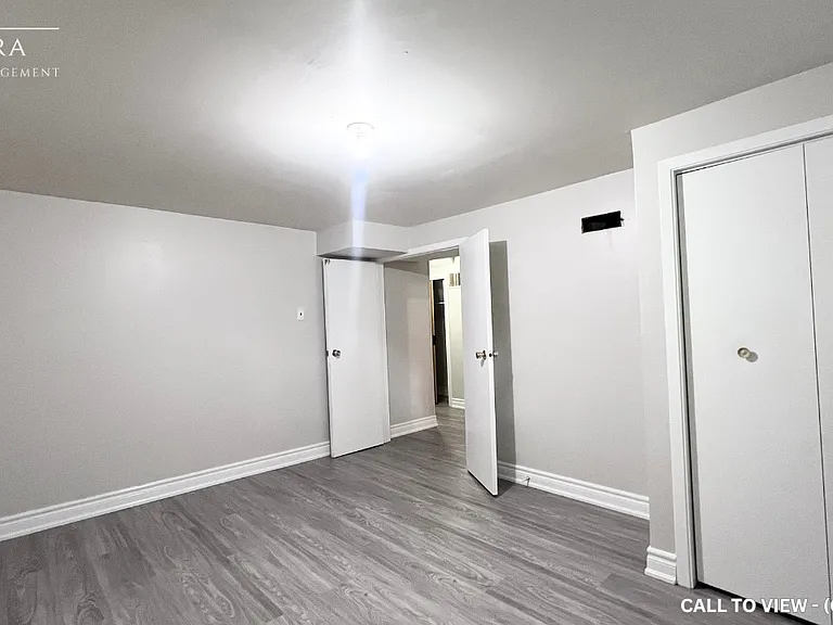 9 Sherwood Cres #2 — Photo 8
