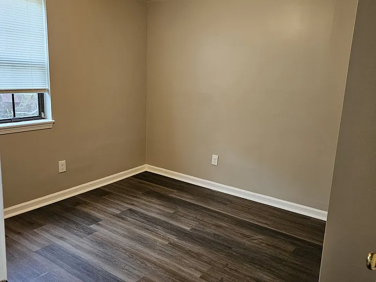842 Spring Meadows Dr — Photo 5