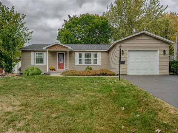 4945 Trivet Dr S, Liverpool, NY 13088