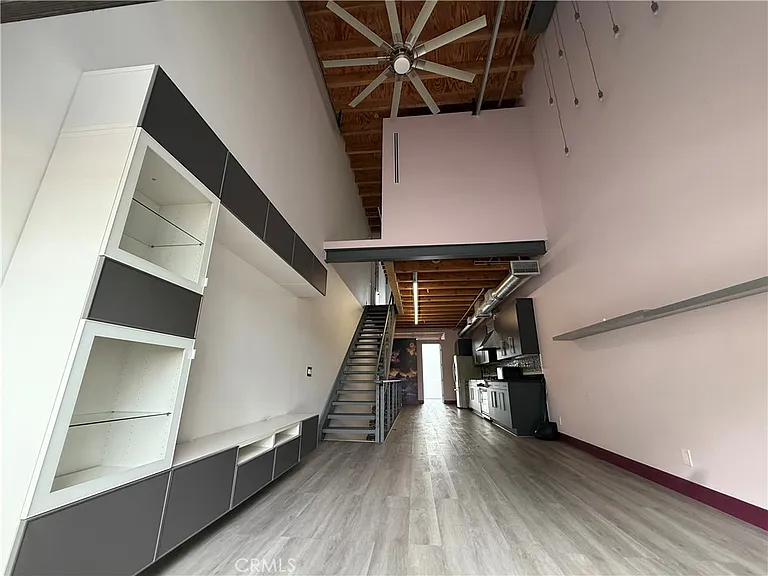 177 E City Place Dr — Photo 1