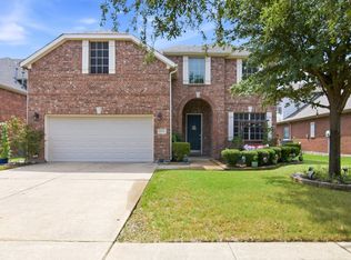 9845 Stripling Dr, Fort Worth, TX 76244