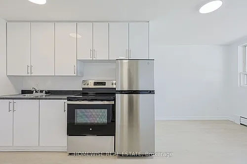 2204 Dufferin St Photo 1