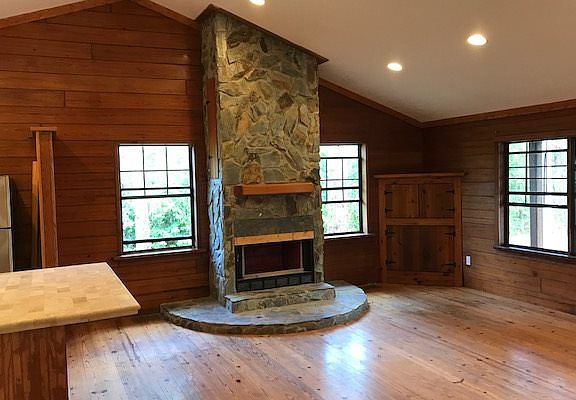 3rd image of 4000 Eiland Dr