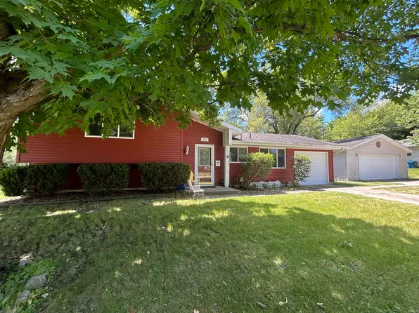 217 W Mill St, Culver, IN 46511