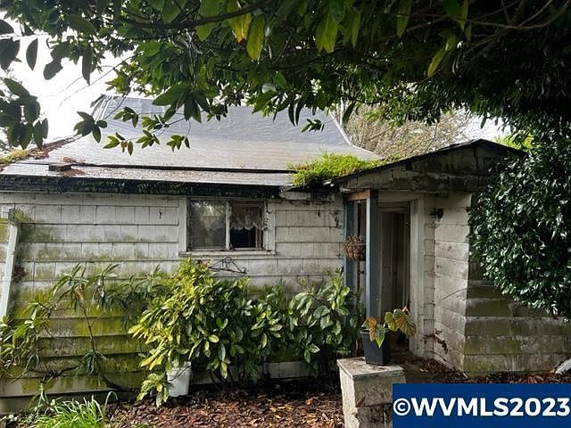 1st image of 535 State St