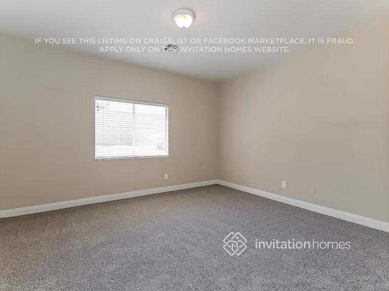 9409 Illipah Creek St — Photo 8